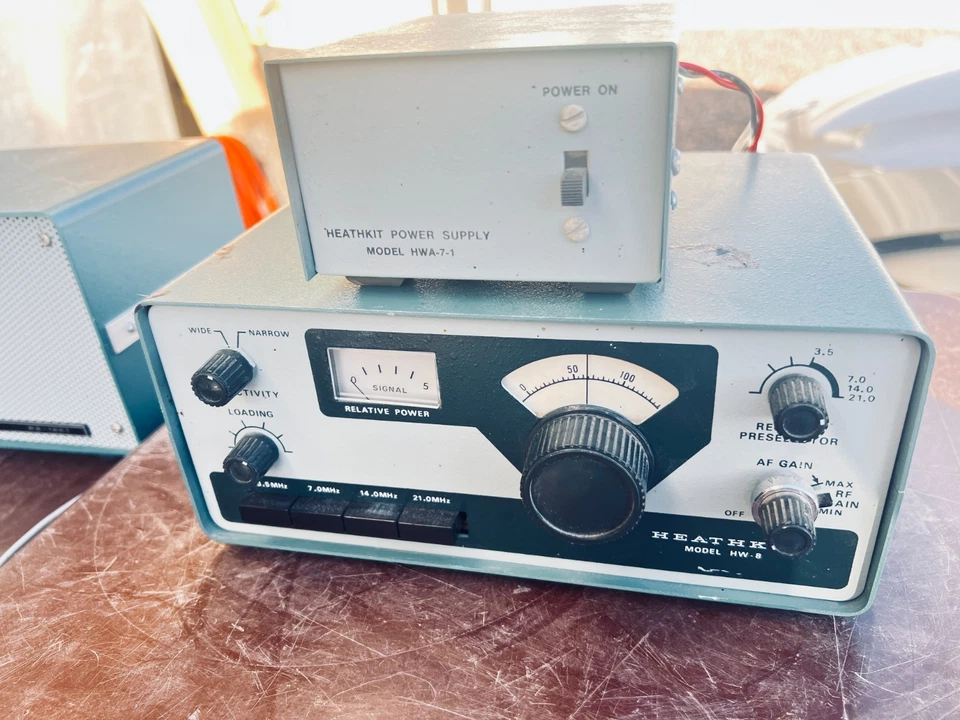 Heathkit HW-8 QRP CW Transceiver, power supply, speaker, and meter - Image 1 of 4