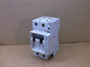 5SX22 C10 Siemens 10A Circuit Breaker Protector 5SX22-C10 5SX22C10 W/ 5SX91 HS * - Picture 1 of 4