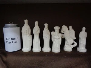 E231 - 32 Piece Ceramic Bisque Medieval Alberta Chess Set- Ready to Paint - Picture 1 of 10