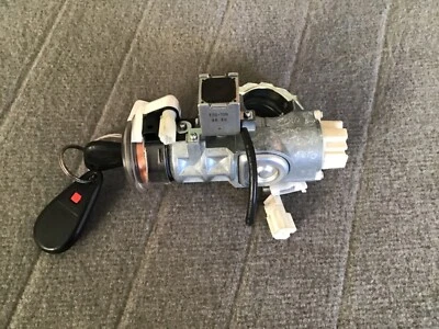 Cilindro interruptor de encendido Subaru Impreza 2008-2011 con llave A/T OEM Foto 1 de 3