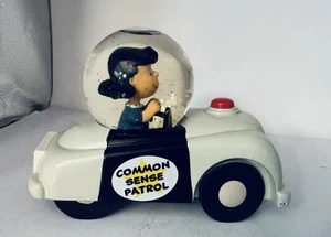 HALLMARK Peanuts Gang Gallery Water Snow Globe Car 2013 LUCY - Picture 1 of 6