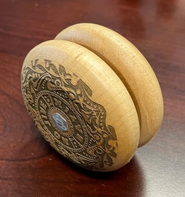 Tom Kuhn Batik Mandala yo-yo yoyo, no jive, estándar Foto 1 de 4