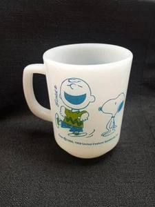 Vintage Anchor Hocking Schulz Peanuts/Snoopy Mug I Feel Strangely Confident - Picture 1 of 4