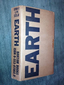 DAVID BRIN: EARTH. 1990 BANTAM HARDCOVER 1st EDITION. SIGNED/LIMITED SCIFI - Picture 1 of 4
