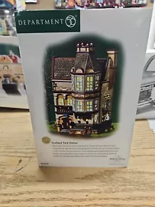 DEPT 56 DICKENS VILLAGE SERIES "SCOTLAND YARD STATION" BRAND NEW - Picture 1 of 3