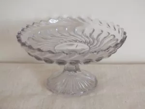 + Antike gegossene Kristall Aufsteller Schale 19. Jh. DLG Baccarat + - Bild 1 von 8