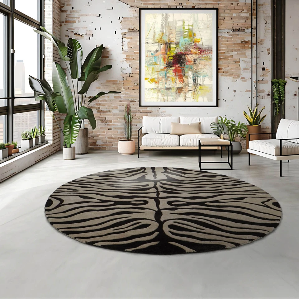 Alfombra de lana moderna acolchada a mano beige 6'x6' con estampado de cebra Foto 1 de 4