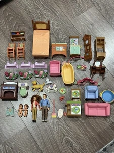 Konvolut Fisher Price / Mattel liebevolle Familie / Puppenstubenmöbel - Bild 1 von 21