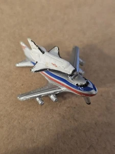 Micro Machines NASA 905 Space Shuttle & Boeing 747 Airplane Vintage 1987 Galoob - Picture 1 of 3
