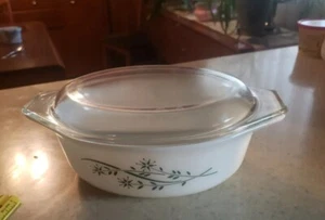 VTG 1960 Promo Pyrex Honeysuckle 1 1/2 QT Oval Casserole w/Lid 043 Green Floral - Picture 1 of 12