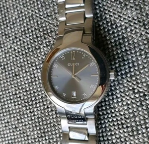 Reloj Gucci 8900M de acero inoxidable para hombre o mujer (A316) - Imagen 1 de 12