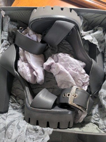 ALEXANDER MCQUEEN NUOVO SANDALO ALEXANDER MCCHEEN PELLE S GOMMA GRIGIO LUPO MELANGE 143 $920