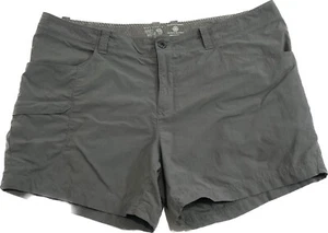 Mountain Hardwear Size 12 Gray Shorts Nylon Lightweight Short Inseam - Picture 1 of 9