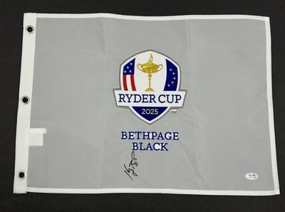 Keegan Bradley FIRMADO 2025 RYDER CUP TEAM EE. UU. AUTOGRAFIADO BANDERA DE GOLF CERTIFICADO DE AUTENTICIDAD PSA Foto 1 de 2