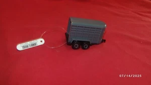 NEW Ertl 1/64 1:64 Collect N Play 2.75 inch Gray Horse Trailer NEW with Tag - Picture 1 of 2