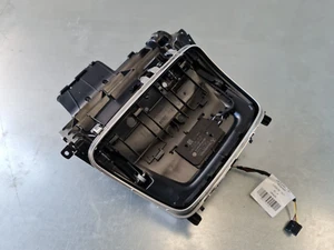 Mercedes E300 AMG C238 Coupe 2020-2022 Soporte de copa de consola central - Imagen 1 de 10