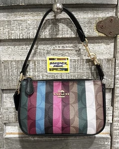 Mini bolso Coach Signature Nolita 15 estampado a rayas nuevo con etiquetas C6021 - Imagen 1 de 11