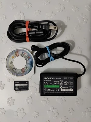 Psp Accesorios OEM Lote Adaptador de CA, Tarjeta de Memoria, Juego, Para Sony PSP (Envío Rápido) Foto 1 de 4