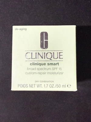 Clinique Smart Custom-Repair Moisturizer SPF 15 Dry Combination -1.7oz/50 ml-NIB - Image 1 of 2