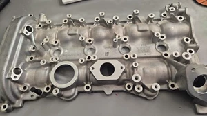 Mercedes Benz testa cilindro cofano (A2640106901) - Foto 1 di 7