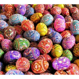 Verschiedene 12 Stck. Bunte ukrainische Pysanki-Eier aus Holz - Bild 1 von 1