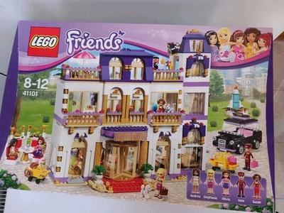 LEGO Friends 41101 Heartlake Grand Hotel - Image 1 of 4