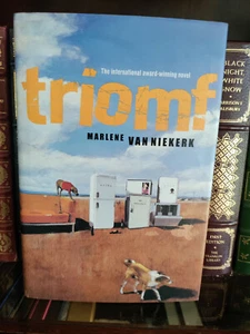 Triomf_Marlene Van NIEKERK_HCDJ_1st Edition_Ex-library_2004_Very Good - Foto 1 di 12