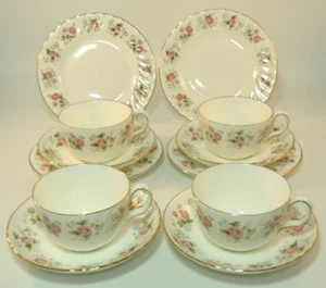 4 Minton Tee Trios Tassen Untertassen Beilagen Teller Frühling Strauß 1. Jh. 1990er VGUC - Bild 1 von 13
