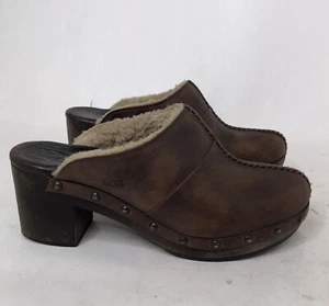 Damen UGG Kassi Clogs dunkelbraun Leder Lammfell gefüttert Größe 6 1013600 - Bild 1 von 12