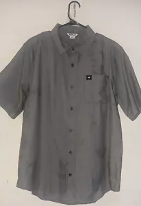 Cat Caterpillar Men's Shirt L Gray Durable Wear Short Sleeve Collar Button Up - Picture 1 of 6