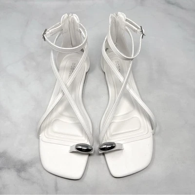 NUEVO BCBGeneration Kline Sandalias Planas Punta Cuadrada Adornadas Anillo Punta Adornadas 10 Foto 1 de 4