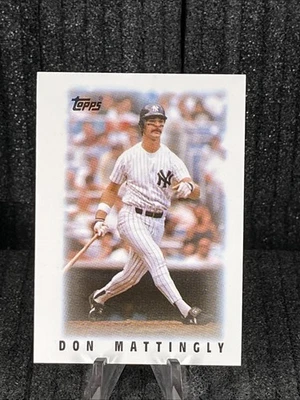 1986 Topps League Leader Minis - Don Mattingly #28 - Image 1 of 2