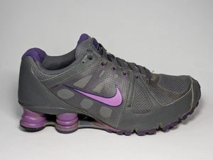 Nike Shox Agent Schuhe Turnschuhe 438683-055 Damengröße 8,5 grau lila - Bild 1 von 23