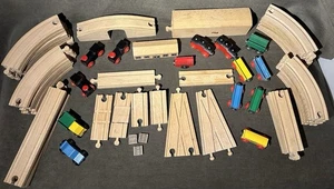 Vintage BRIO Holzeisenbahn Set Fahrzeuge Schweden großes sortiertes Lot 62 Teile - Bild 1 von 17