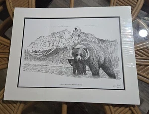 Mama Bear And Cub Castle Mountain Banff Alberta Signed By Don Scott Matted B & W - Picture 1 of 8