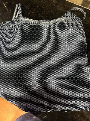 Croft & Barrow Navy w white texture pattern Tankini Swimsuit Top Ladies XXL - Image 1 of 4
