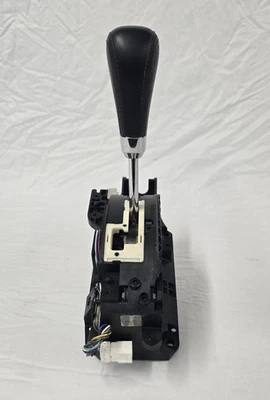 2010 日产 Maxima SV 3.5L 自动 Trans. 齿轮地板变速杆组件。 原始设备制造商 — 第 1/4 张图片