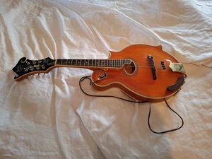 Vintage BARNES & MULLINS Piercy Mandolin, VGC, Ready To Be Used - Picture 1 of 24