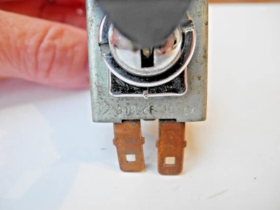 Genuine  NOS original LUCAS on/off toggle Switch ref 31836F dated 10 / 64 - Image 1 of 4