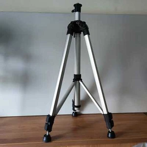 TREPPIEDE GEO FENNEL FS10 alluminio altezza 67-188cm con bolla - Picture 1 of 3