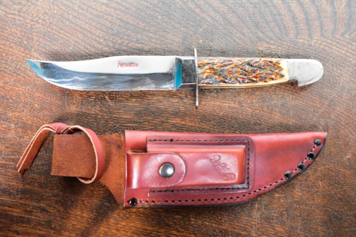 Remington Leather Handle Collectible Folding Knives for sale Remington Leather Handle Collectible Folding Knives for sale