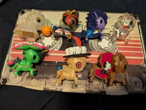 Tokidoki Unicorno After Dark serie 2 e 4 *SCEGLI TU* SOLO FIGURINE - Foto 1 di 2