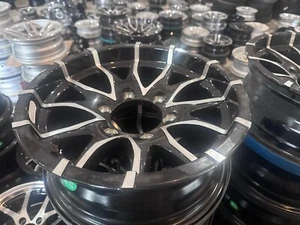 15" X 6", 6 LUG ON 5.5"  ALUMINUM TRAILER WHEEL - BLACK - Bild 1 von 1