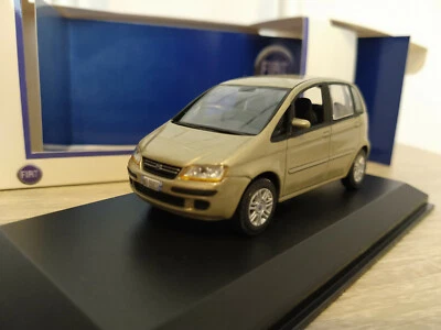 Fiat Idea Norev 1/43 - Imagen 1 de 4