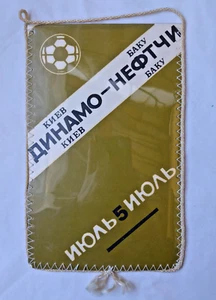 FC Neftchi Baku vs Dynamo Kyiv vintage football pennant USSR Soccer team banner - Picture 1 of 4