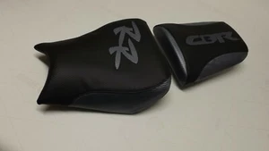 HONDA 04/07 CBR1000RR FRONT & REAR BLACK C. F.TEXTURE/DARK GREY SEAT COVERS - Picture 1 of 12