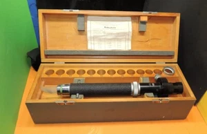 Top Carl Zeiss Jena Eintauchrefraktometer in Holzkiste - Bild 1 von 9