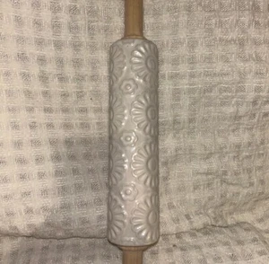 Ceramic Textured Floral Pattern Embossed Baking Rolling Pin Wooden Handles - Picture 1 of 4