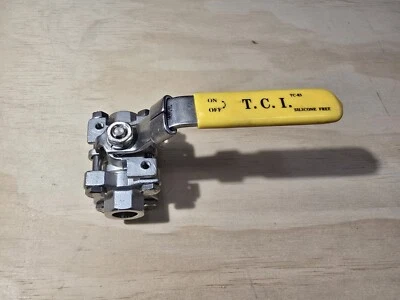 T.C.I. TC-03 316SS 1/4" Socket weld Ball Valve, 1000psi WOG - Image 1 of 4