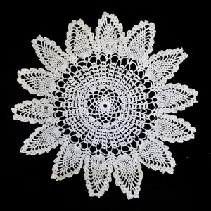 Vintage Pineapple Doily Hand Crocheted Cream Country Cottage Decor 13" - Picture 1 of 3